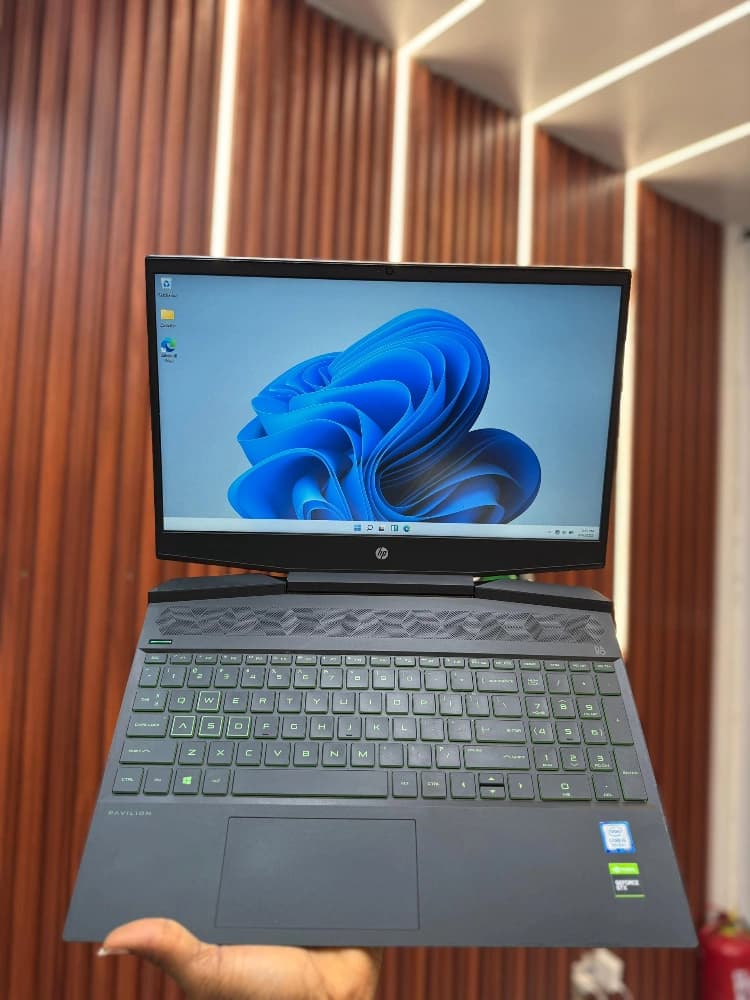 HP PAVILION - Image 1