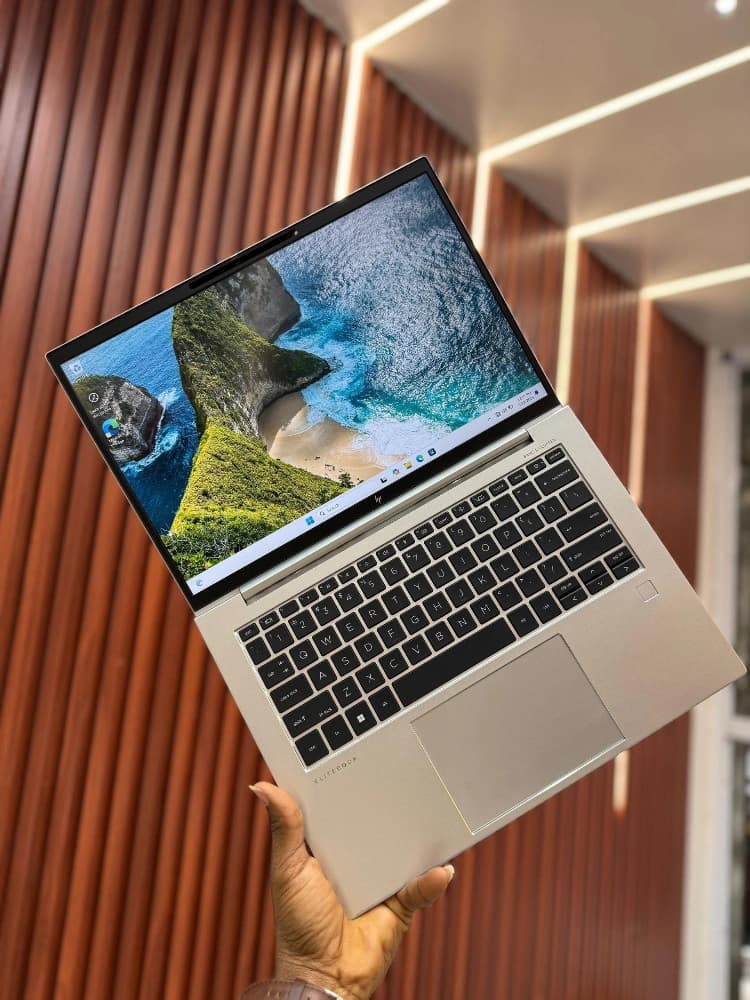 HP ELITEBOOK 840 G10 - Image 1